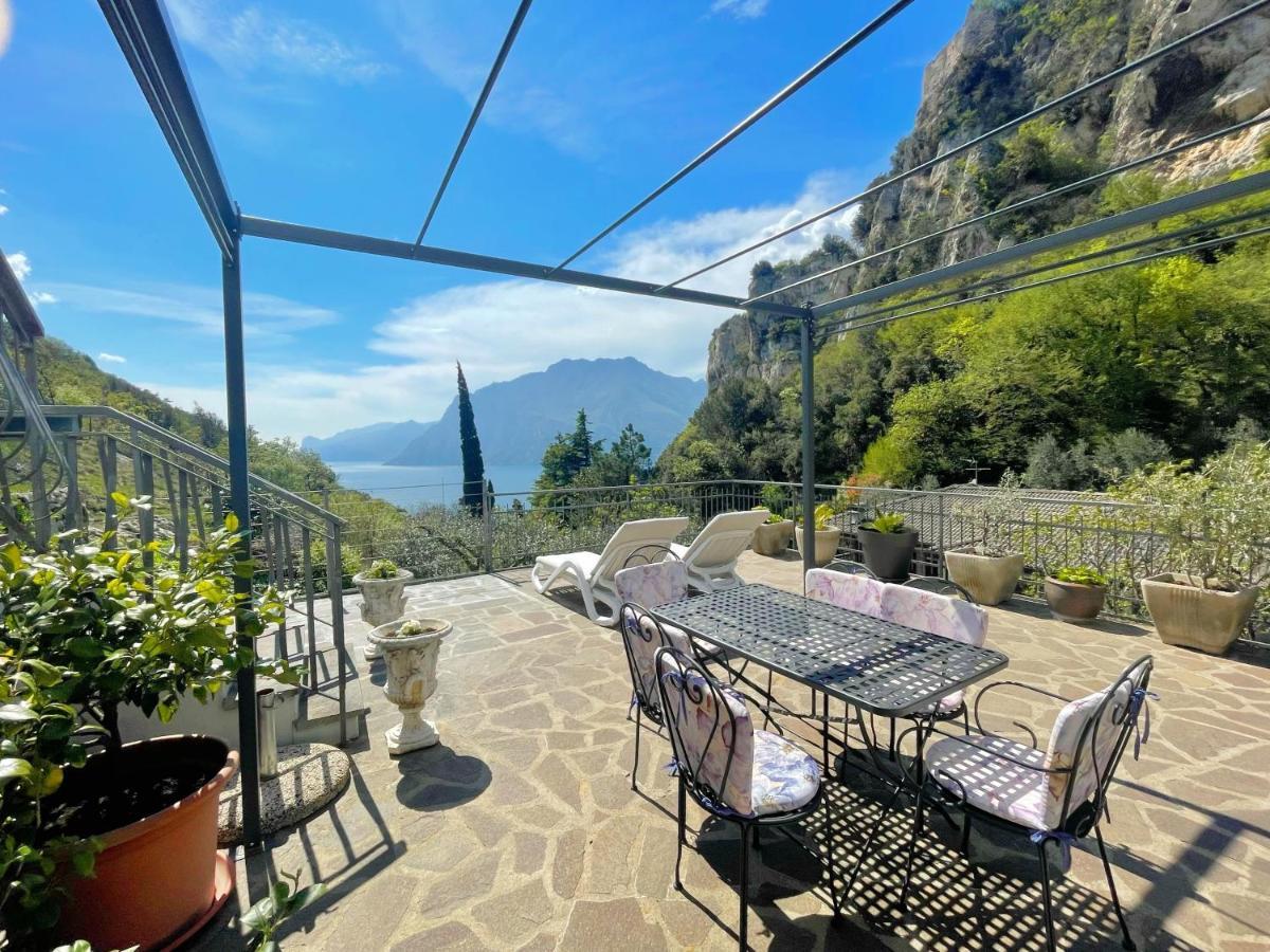 Viewlake Apartment Torbole Sul Garda Exterior foto
